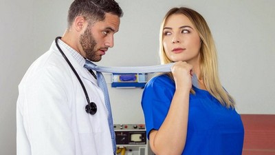 В офисе, Премиум, Дэймон Дайс, Блэир Уильямс, кунилингус, глубокий минет, красивая киска, кончил на лицо, медсестра, доктор или врач, бритые письки, На столе