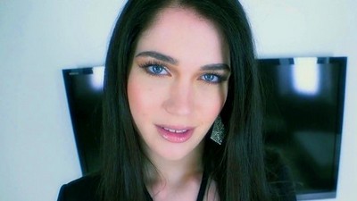 Минет, Крупным планом, Премиум, Эвелин Клэир, глубокий минет, В юбке, глотает сперму, короткие волосы, наездница, секс в одежде, кудрявая