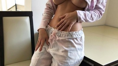 Мастурбация, Игрушки, Мини Дива, вибратор, красивая попка, соло, в пижаме