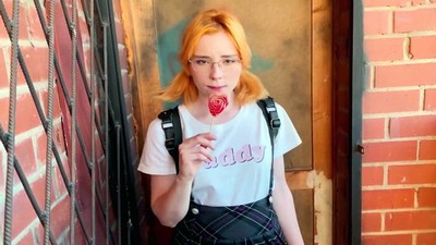 Русское, Молодые, Рыжие, От первого лица - POV, Свити Фокс, глубокий минет, кончил на лицо, очки, В юбке, секс в одежде