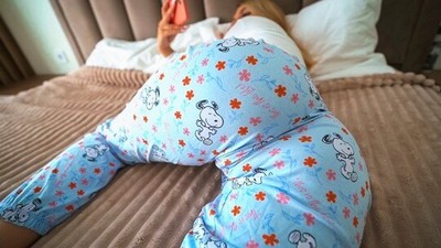 Домашнее, Жопы, От первого лица - POV, Дженни Люкс, красивая попка, кремпай, секс в одежде, в пижаме