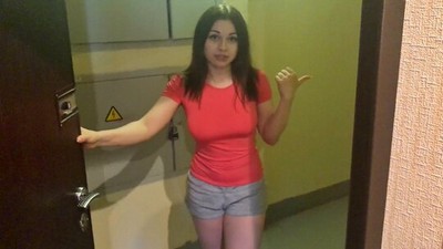 Русское, От первого лица - POV, Лолли Липс, красивая киска, на кухне, бритые письки, кончил на лобок, На столе
