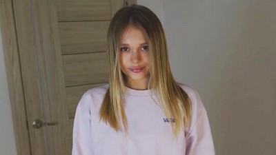 Русское, Домашнее, Молодые, Премиум, Аллиника, глубокий минет, красивая попка, кончил на лицо, В юбке, бритые письки