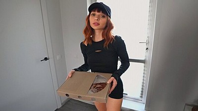 Русское, Рыжие, От первого лица - POV, МаяЛис, С курьером, бритые письки, кремпай, наездница, секс в одежде