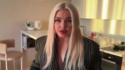 Русское, Блондинки, Анал, Блондесса, большая жопа, глотает сперму, секс в одежде, кончил в рот