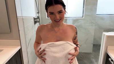 Большие сиськи, От первого лица - POV, Джейд Хатчисон, глубокий минет, тату, бритые письки, кремпай, дрочит грудью