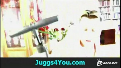Большие сиськи, Брюнетки