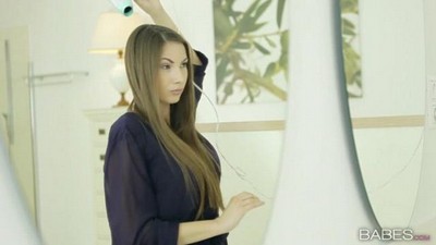 Брюнетки, Красивая