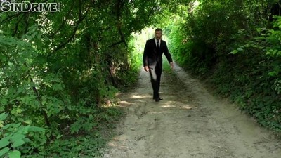 Публичное, Большие сиськи, Пирсинг