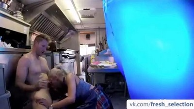 В автобусе