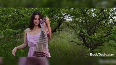 Мастурбация, На природе, Эротика, Красивая, Маленькие сиськи